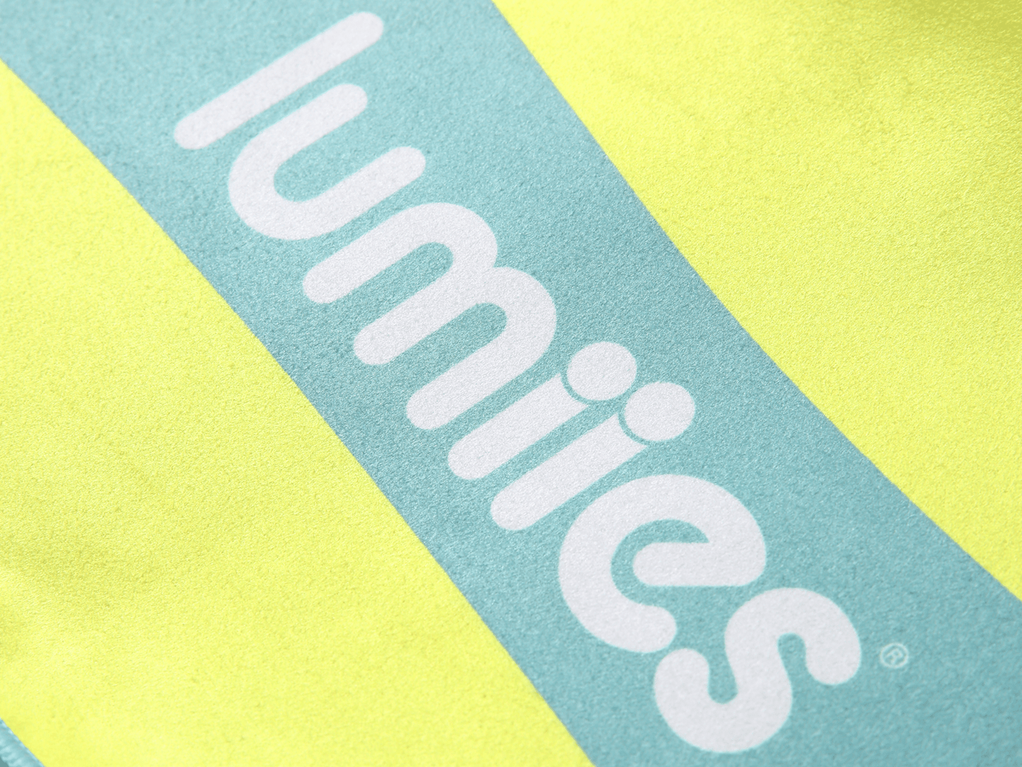 lumiies - high visibility - Schnelltrocknendes Mikrofaser-Handtuch (160×80 cm) - Pudel